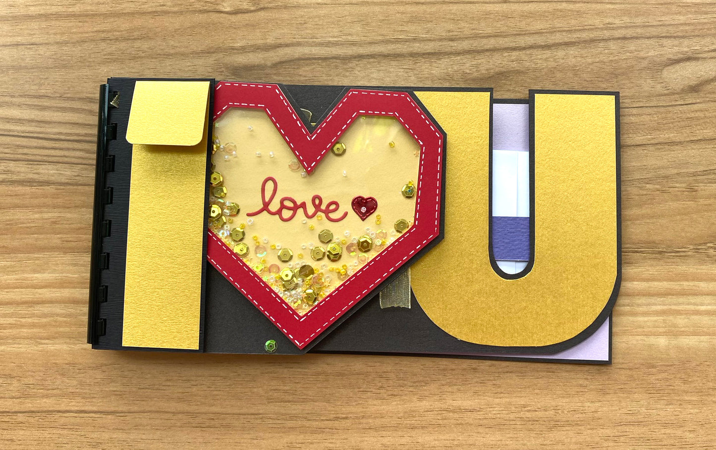 I♥U Scrapbook Shaker Heart