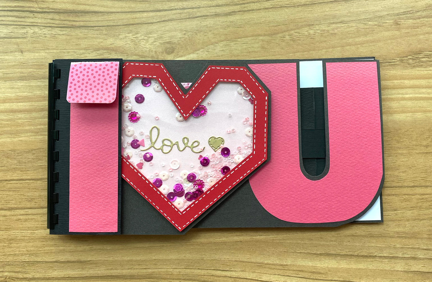 I♥U Scrapbook Shaker Heart